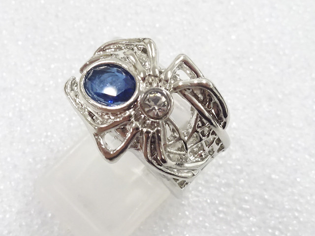 JAPANESE KIMONO / ANTIQUE CRYSTAL RING (SIZE 16)